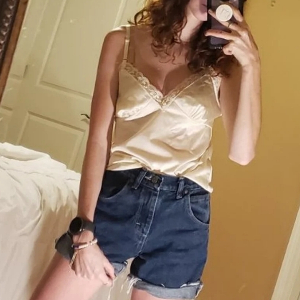 Dainty tank top